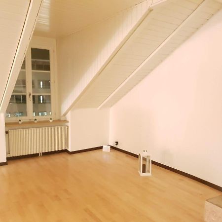 Haus De Philosophe Et Compositeur Rousseau Bienne Esterno foto